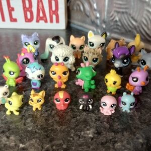 Littlest Pet Shop Mixed Set Blind Box Collection LPS Hasbro Animal Figures Minis